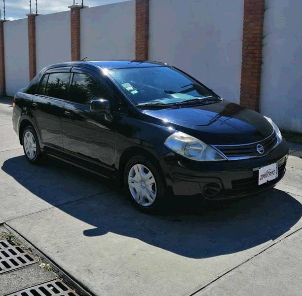 2010 nissan versa